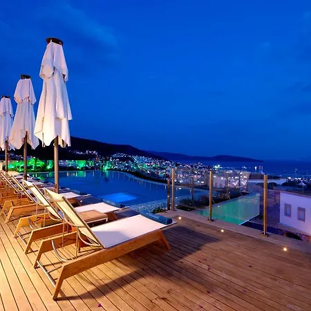 فندق بوتيك وفيلات ريجنام إسكانا