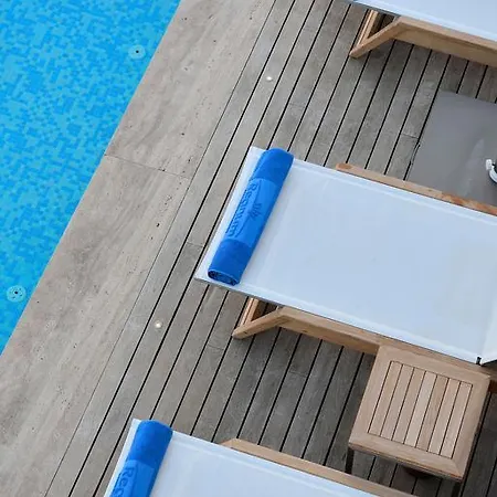 بوتيك وفيلات ريجنام إسكانا 3*