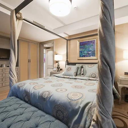 بوتيك وفيلات ريجنام إسكانا فندق 3*