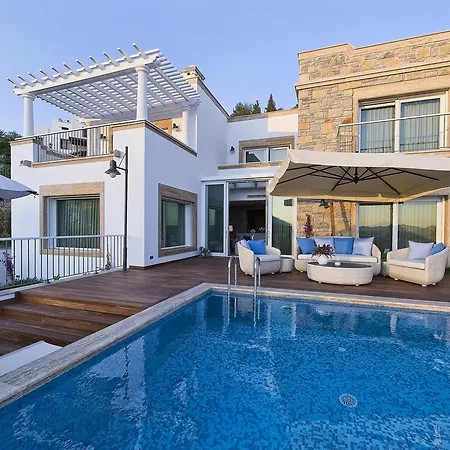 بوتيك وفيلات ريجنام إسكانا 3*